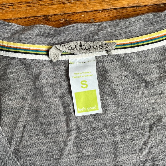 🐑 Smartwool W’s lightweight V-neck top sz S - Picture 3 of 5